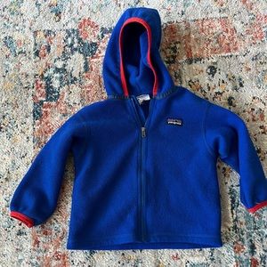 Patagonia kids fleece hooded jacket size XS 4/5